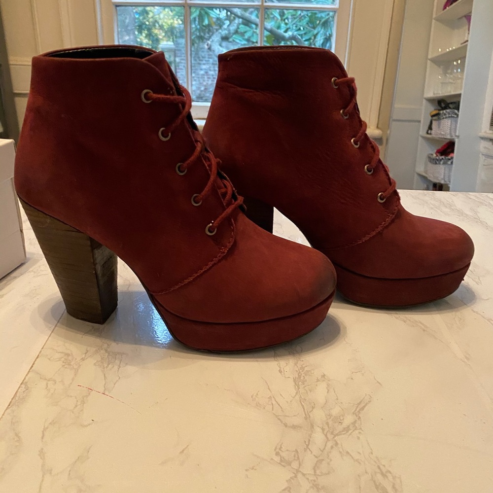 Steve Madden burgundy wine RASPY bootie